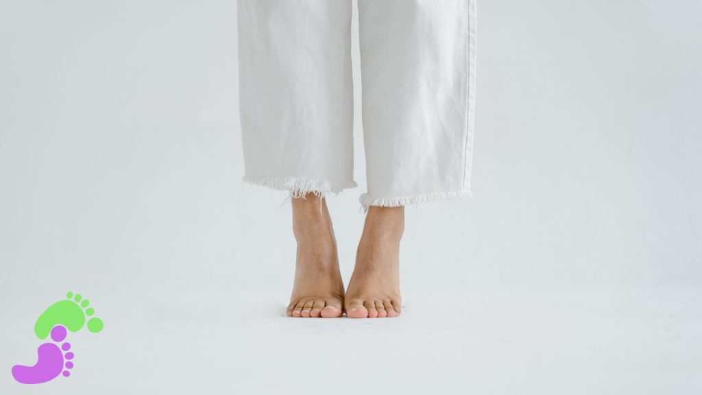 que le ha pasado a la reina leticia en los pies y por qué usa zapatillas Barefoot